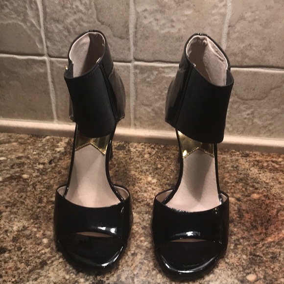 Michael Kors Black high heels - Picture 2 of 5